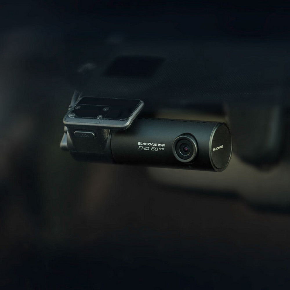 BLACKVUE DR590X-1CH FULL HD DASHCAM WITH 32GB MICRO SD CARD